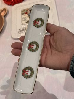 Christmas decor Ron Gordon porcelain wreaths slim pen or candy dish or spoon rest made in Japan