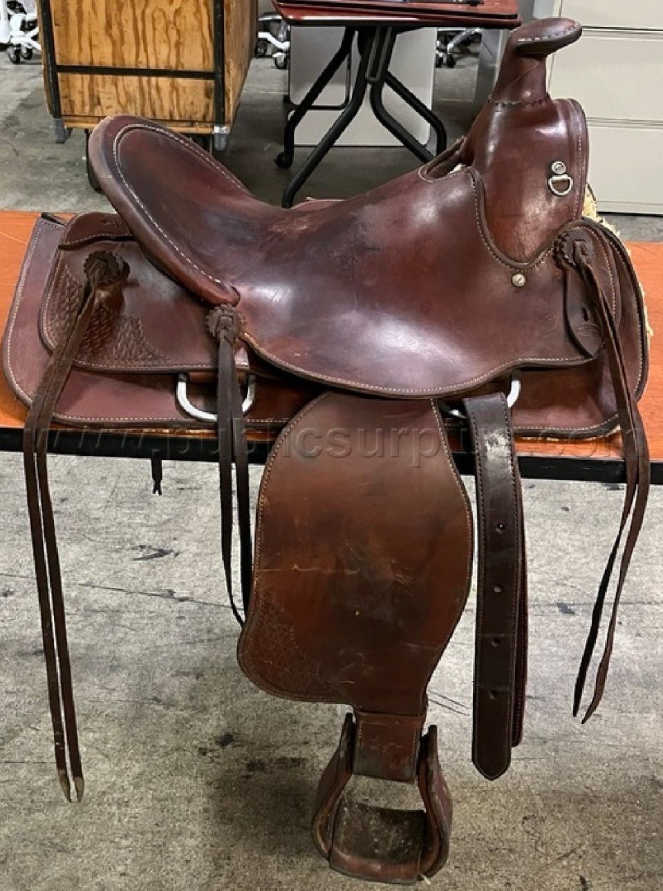2 Horse saddles MacPherson “MacRoper”