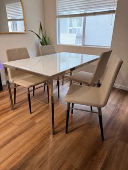 Modern White Glass Top Dining Table with 4 Upholstered Chairs