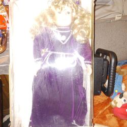 Never Opened 1942 Silver Princess Everything There Treasure Race Porcelain Doll