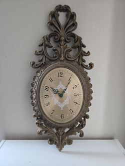 Vintage Working Burwood Syroco Wall Clock