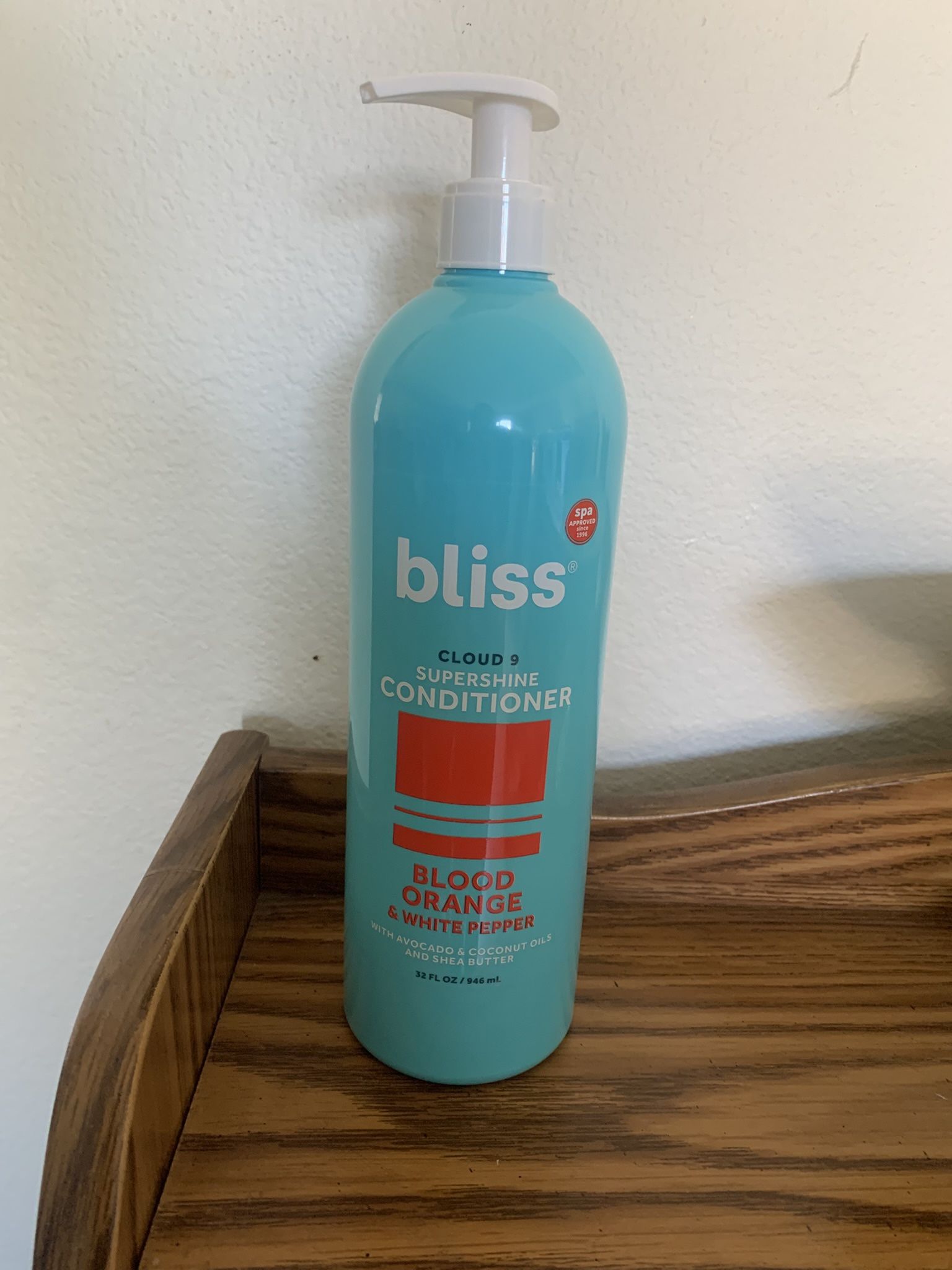 BLISS CLOUD 9 SUPERSHINE HAIR CONDITIONER BLOOD ORANGE & WHITE PEPPER 