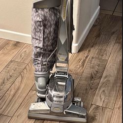 ASPIRADORA KIRBY FUNCIONA BIEN 