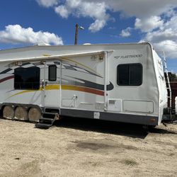 2005 Fleetwood Gearbox 300fs