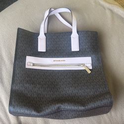 Michael Kors Bag (retail $180)
