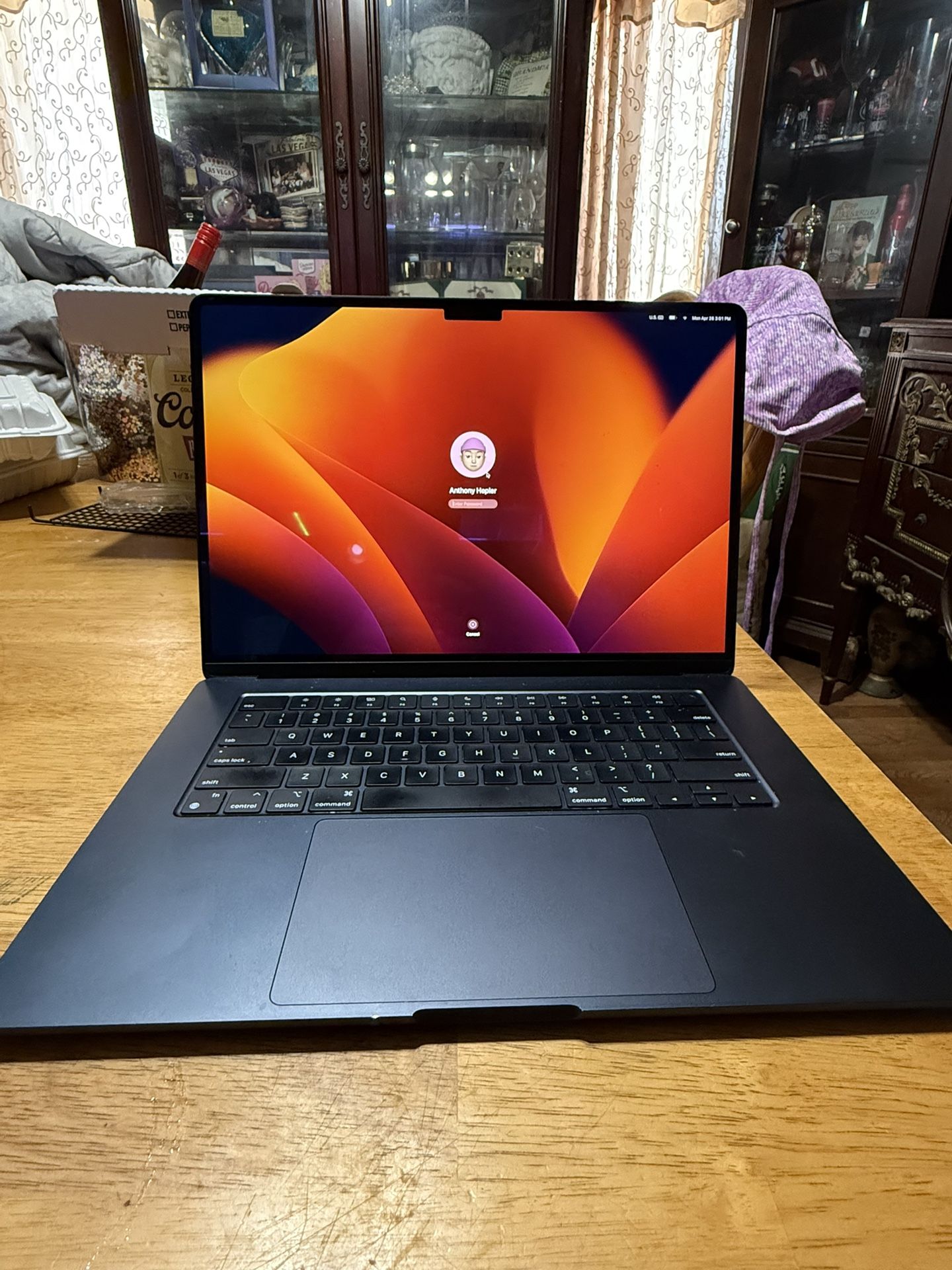 15” MacBook Air M2 - Midnight - 2023 Model - $400+ Off Retail!