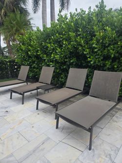 Lounge chair