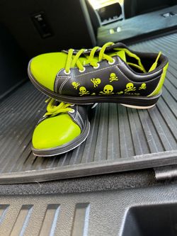Size 2 kids bowling shoes