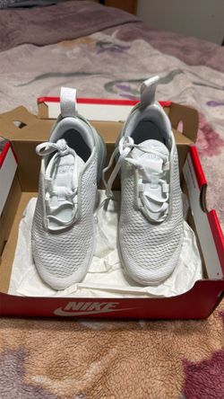 Kids Nike’s 270 size 12c