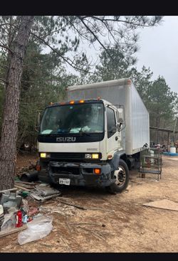 2001 Isuzu Box Truck