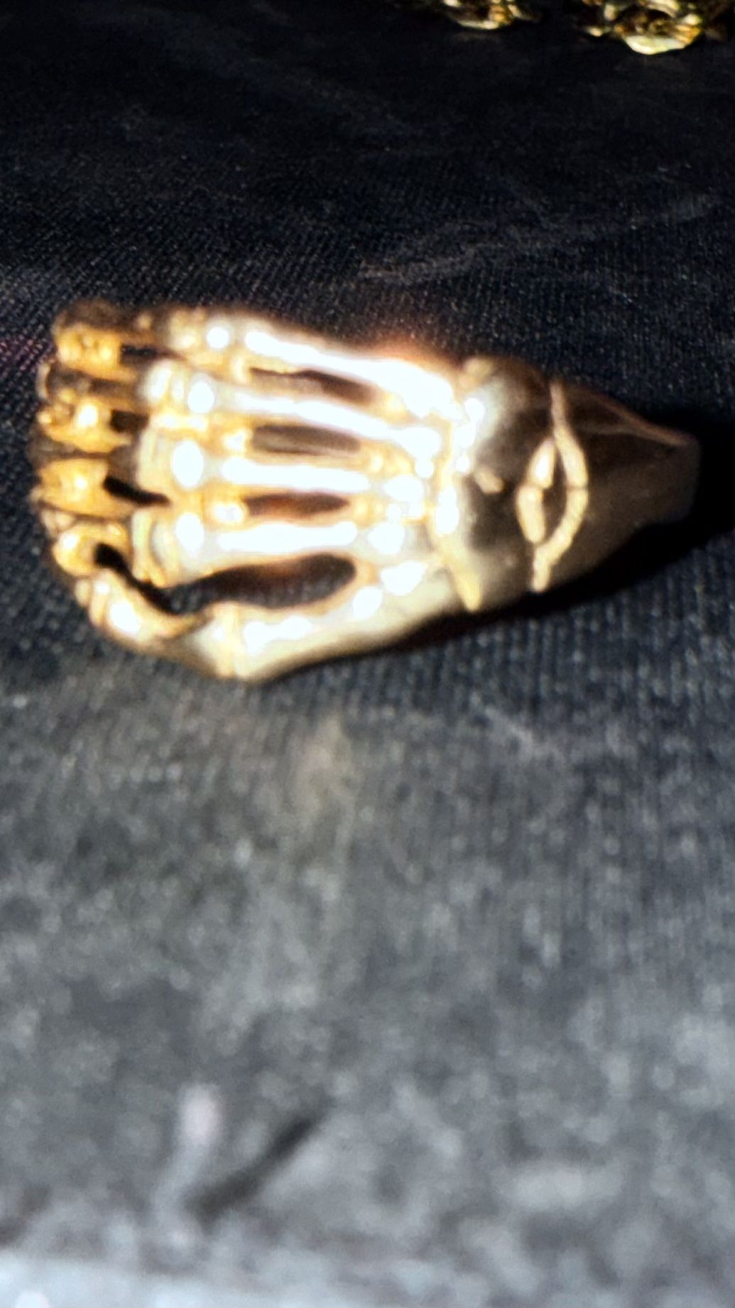 100% Real Solid 14k Gold Skeleton Hand Ring (Size 8 1/2) (4.1G)