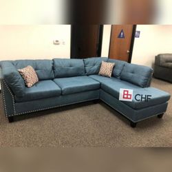 Sectional sofa (ottoman not included )