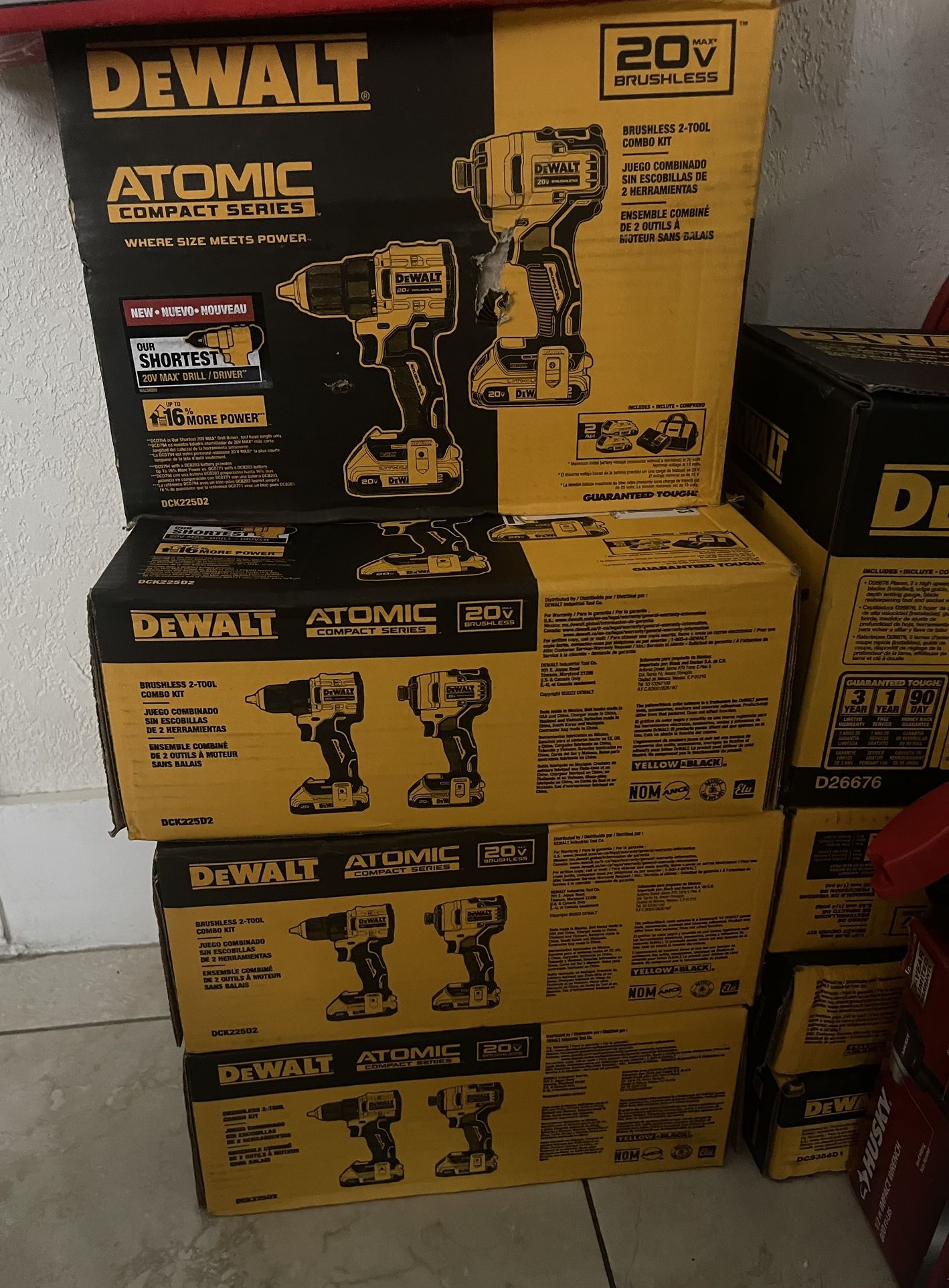 DEWALT Lithium-Ion (Li-Ion) Power Tool Battery Included Sets