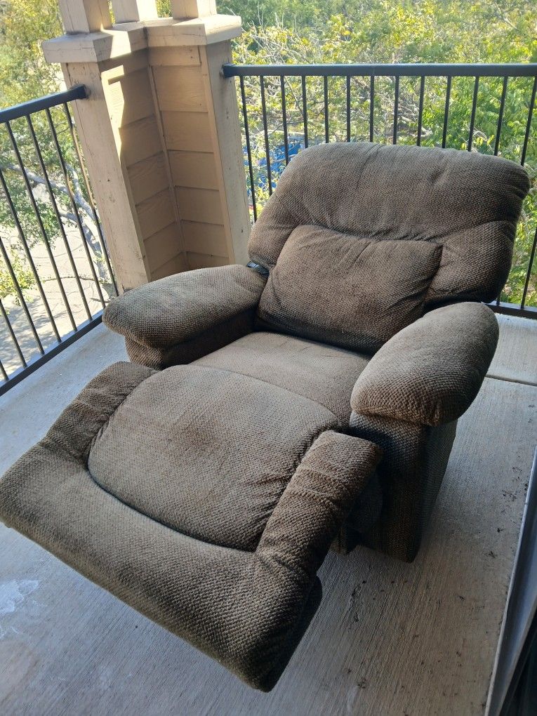Recliner Great Condition