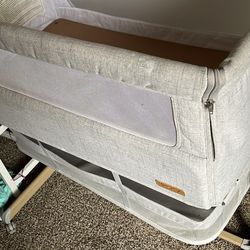 Besrey baby bassinet