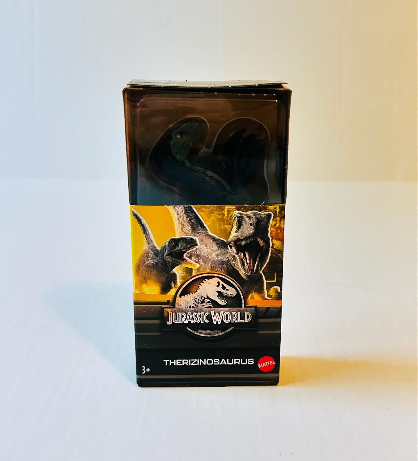 Jurassic World Dominion Therizinosaurus Action Figure