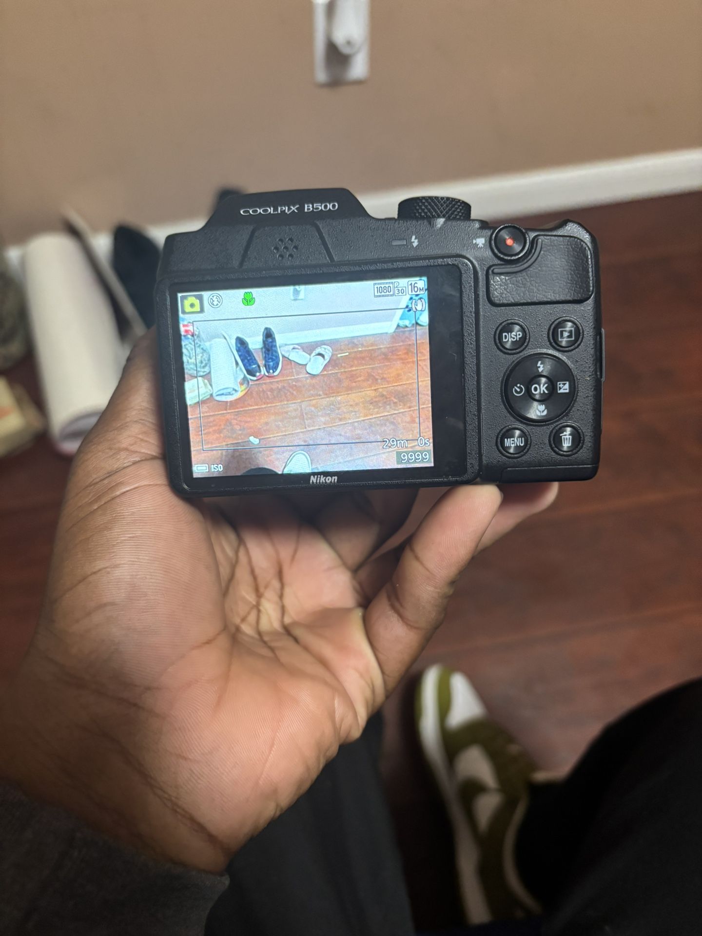 Nikon coolpixb500