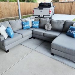 Gray Sectional Couch 