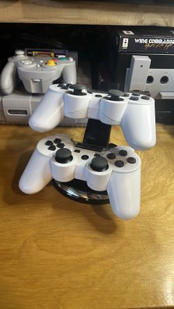 PlayStation 3 / PS3 - 3rd party controllers and charing dock.