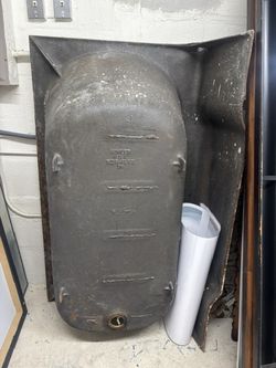 Kohler White Cast-Iron Bathtub – Excellent Condition – $250 OBO