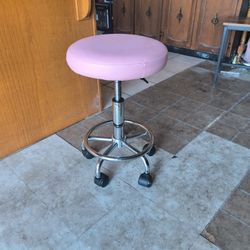 Wheeling Stool