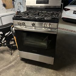 FRIGIDAIRE STOVE