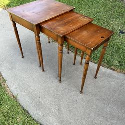 Antique Ethan Allen Nesting Table 