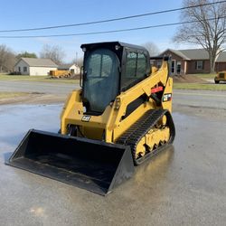 14 Caterpillar 259D