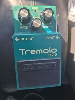 Roland Boss Tremolo Effect Pedal
