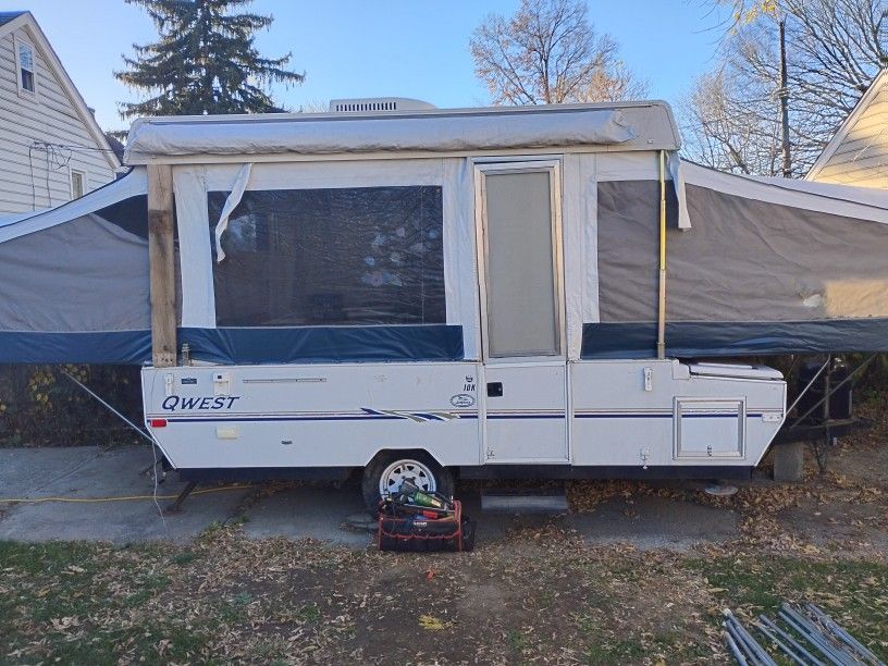 2004 Jayco Quest 10 K Pop Up Camper 