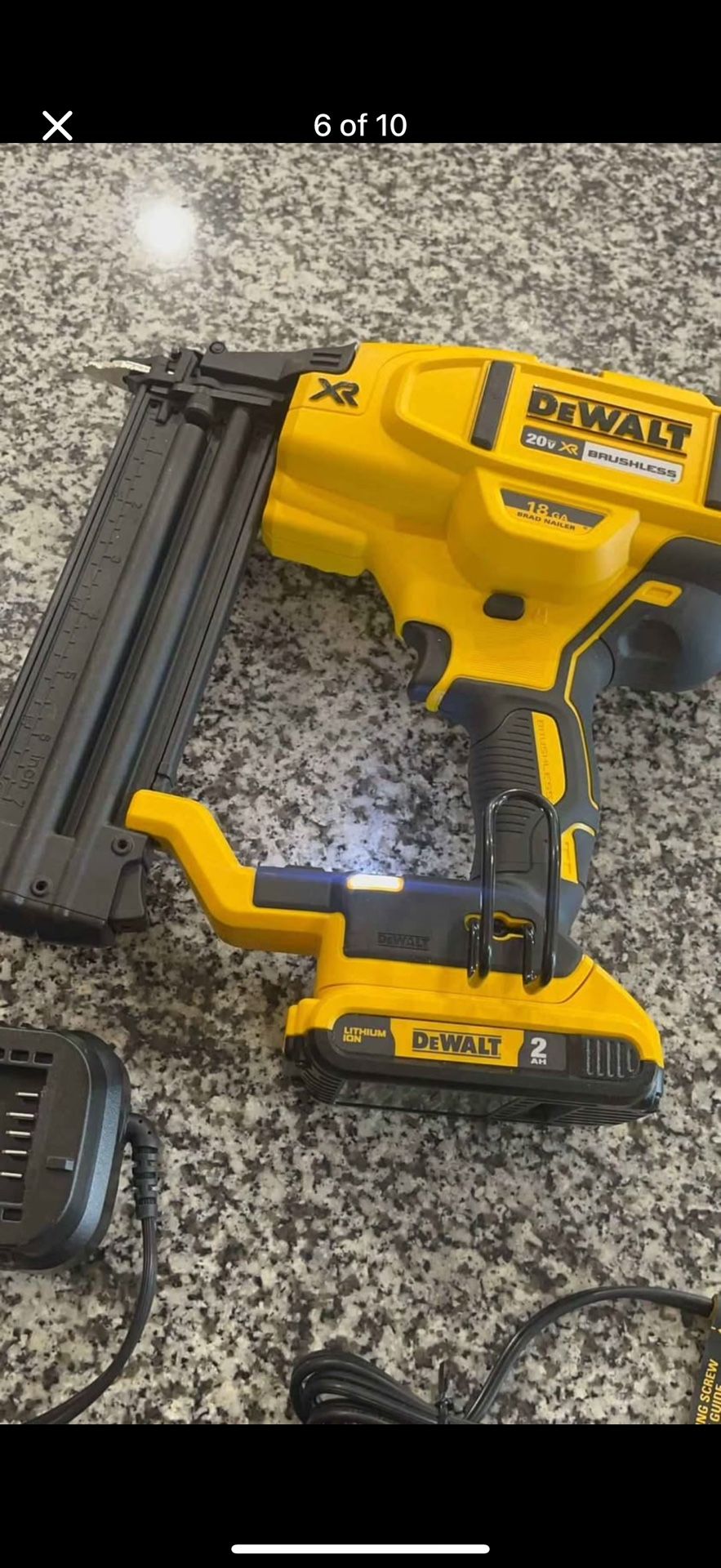 DEWALT 20V MAX XR Lithium lon 1/8 18 Gauge Electric Cordless