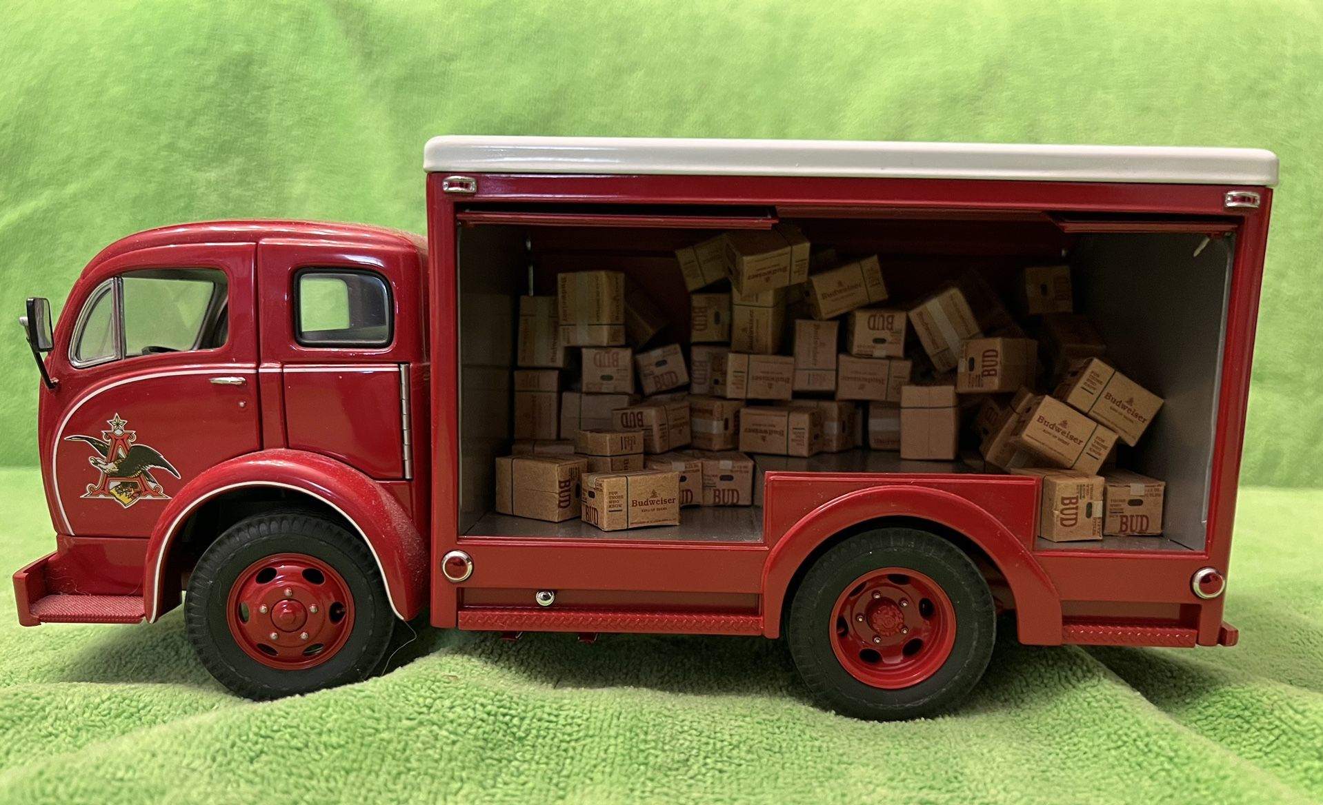 Vintage Danbury Mint 1955 Diecast Budweiser Delivery Truck for
