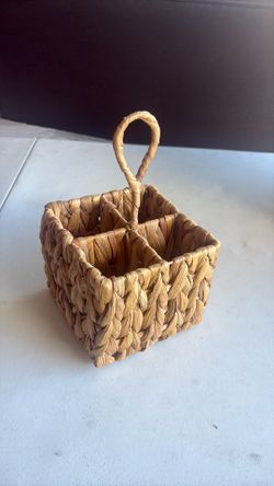 Woven utensil holder