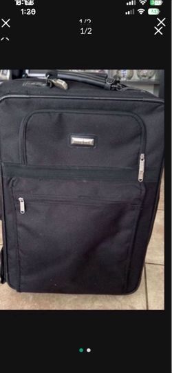 Travel Well Men’s Suit Carry On