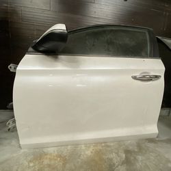2017 Hyundai Sonata Front Driver Side Door 