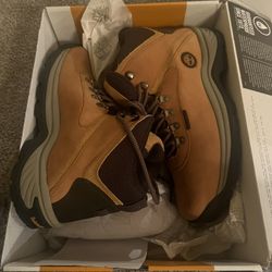 Brand New Timberland Men Size 9