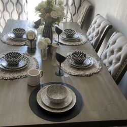 Beautiful tan wood dining set with 6 chairs