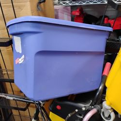Storage Bin With Lid 