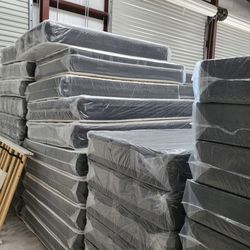 Queen Size New Box Spring Can Deliver 