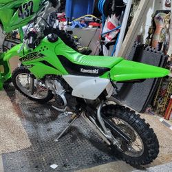 2021 KLX 110L  LIKE NEW $2150!