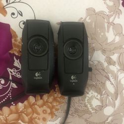 Logitech speakers with headphone jack
