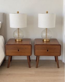 Modern Wooden Nightstands + FREE Matching Lamps ā $60 Each