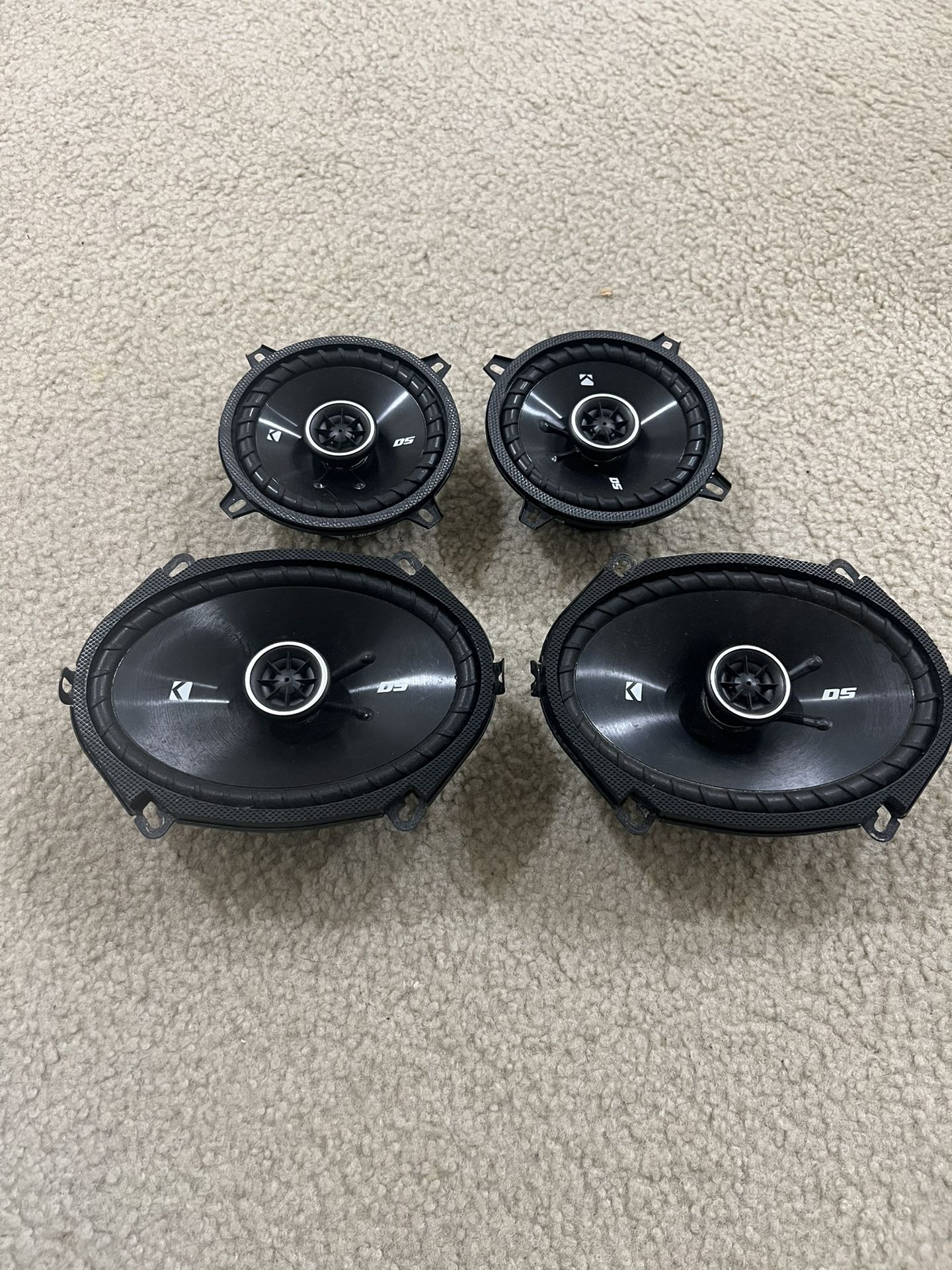 5 1/5” And 6x8s Kicker DS Speakers