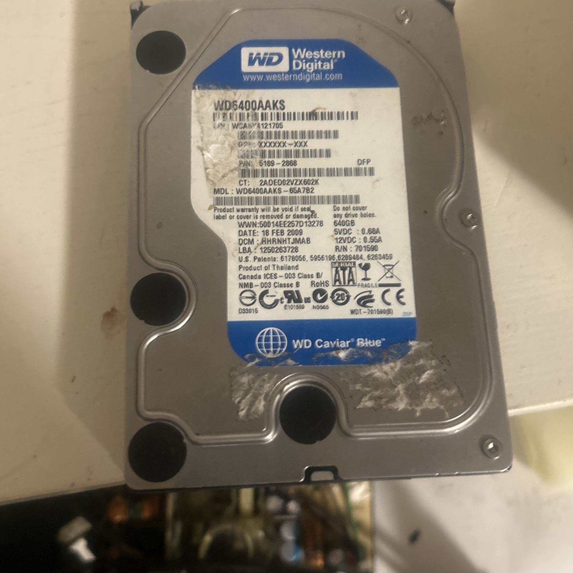 WD WD6400AAKS-08A7B0 - 640GB 7.2K SATA 3.0Gbps 3.5" 16MB Hard Drive
