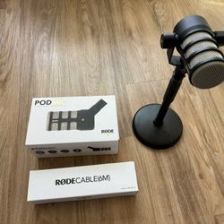 2 Rode PodMic With Base