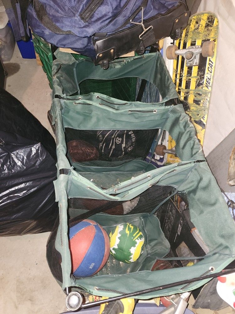 TOYS BALLS ETC 3 COMPARTMENT BIN HOCKEY EQ UNIT