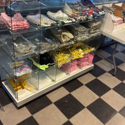 Glass Display 