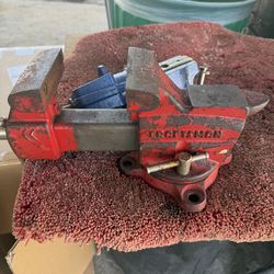 For sale used Bench vice