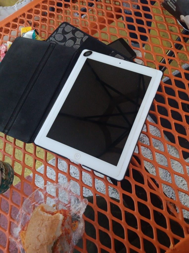 Apple IPad 3rd Gen Like New 