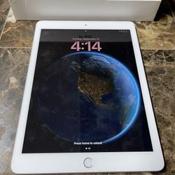 Apple iPad WiFi / Cellular 